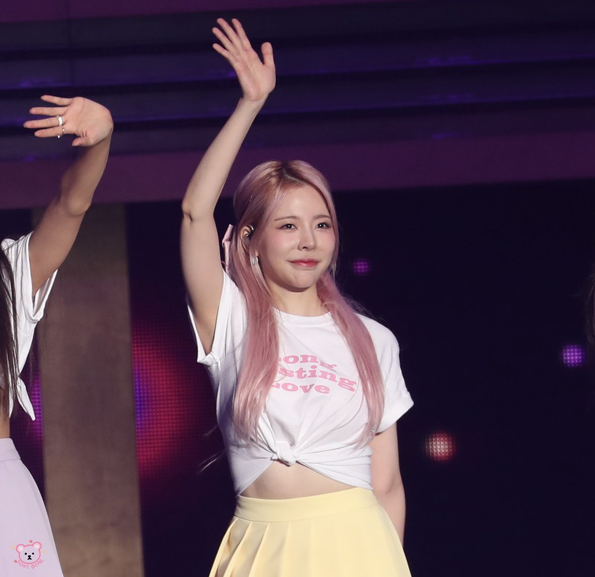 sonebear_hk's tweet photo. | 20220903 | Long Lasting Love | Sunny
Cr. sonebear🐻
#소녀시대 #소시 #girlsgeneration #gg4eva #pinkocean #SNSD #少女時代 #SUNNY #써니 #이순규 #李順圭 https://t.co/yQCUv1ilpo