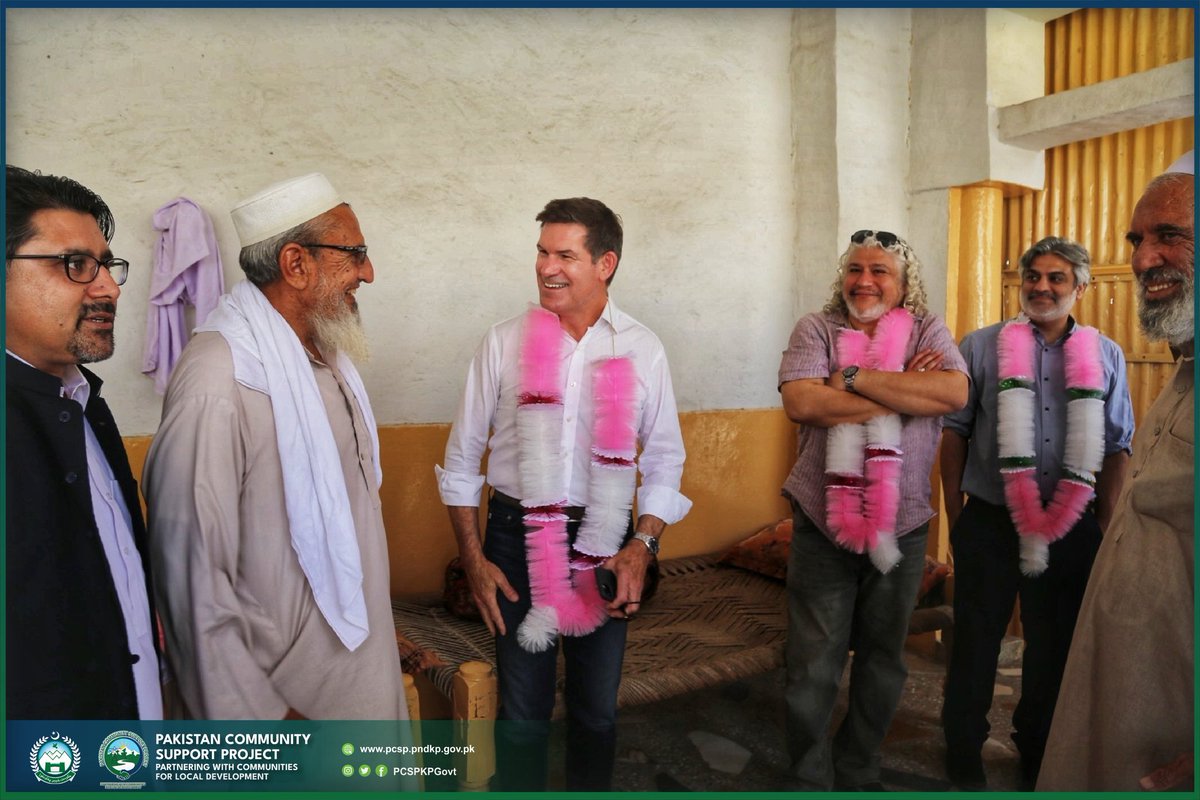 PCSPKpGovt's tweet photo. The World Bank team, led by Robin Mearns, visited multiple completed sub-project sites in district Khyber, to review the overall implementation progress.
#PCSPImpact
(1/2) https://t.co/ZxuU4gSr10