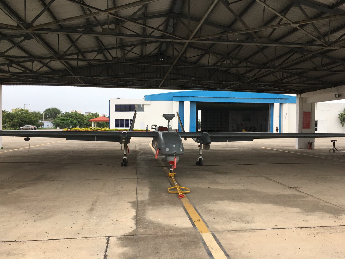 ReviewVayu's tweet photo. Always a pleasure visiting the Indian Navy 😍
The platforms will be upgraded in a HAL/IAI venture that was signed not too long ago
If you read between the lines through our tweets & magazine over the past 2 years regarding this, you'll know!
(Apologies but no more details!) https://t.co/G92y4hIth1