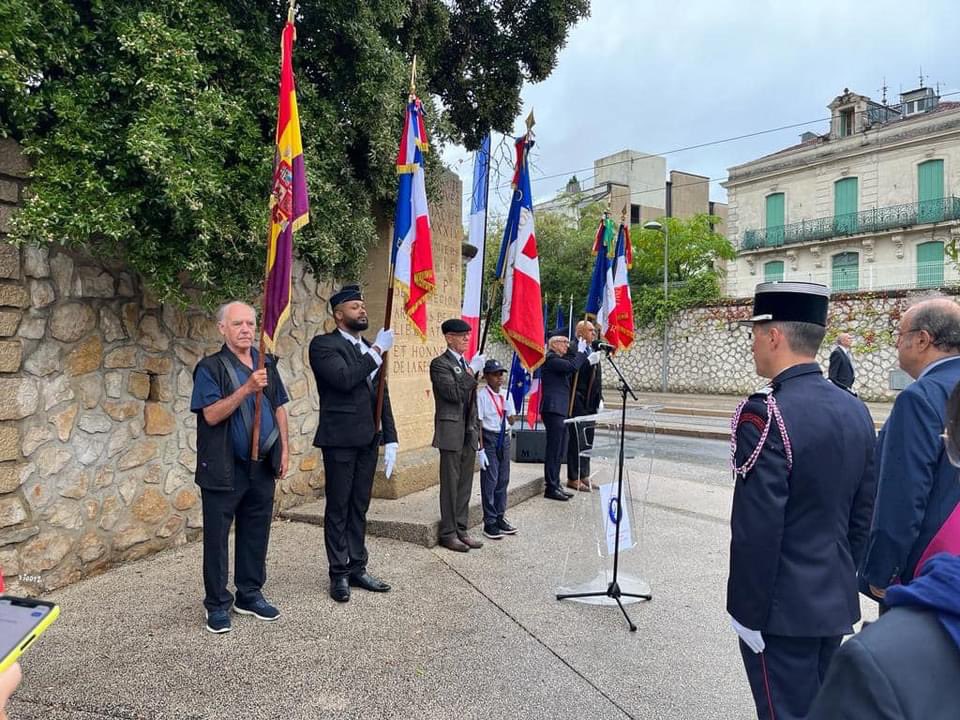 LegionHonneur34's tweet photo. La @LegionHonneur34 est fière de son porte-drapeau junior Hayan présent à la cérémonie de commémoration de la ville de @montpellier_ encadré par les porte-drapeau de la #smlh34 et de l’@ANOPEX1 (photos @Prefet34 ) en présence de @MDelafosse https://t.co/xHVC9tMRCO