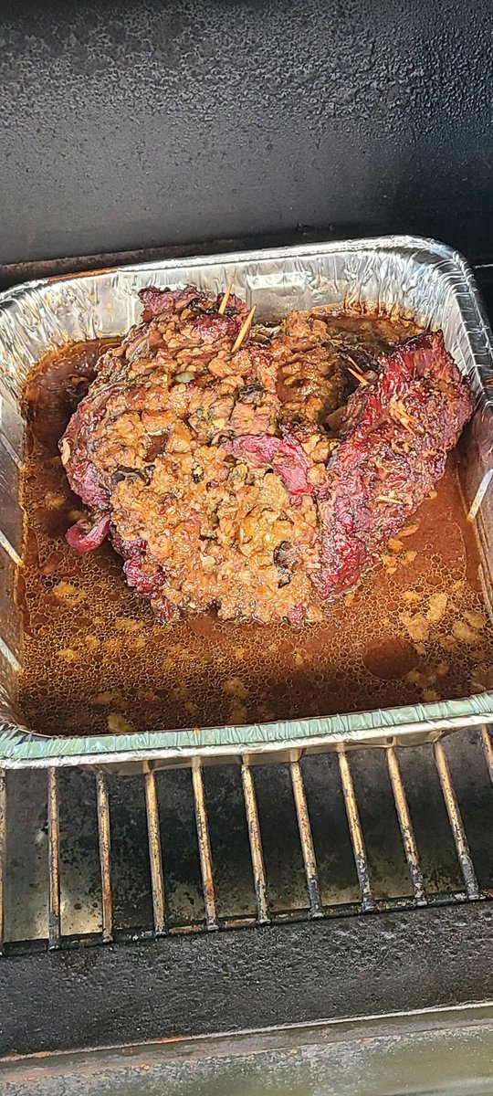 coachbtb2b's tweet photo. oyster stuffed Chuck roast not a winner but mighty tastee https://t.co/Z4uRXdsJBC