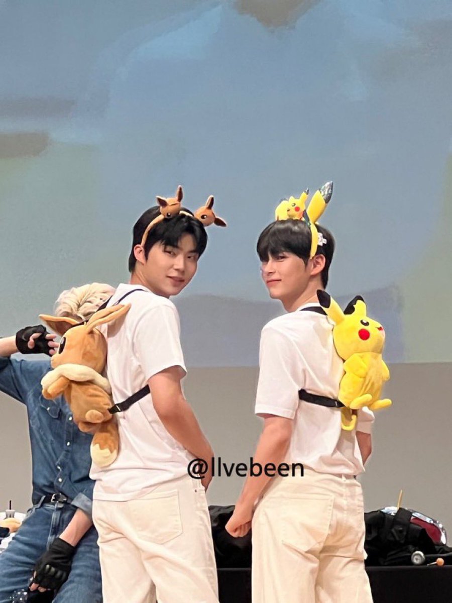 eevee gunwook and pikachu hanbin 😭