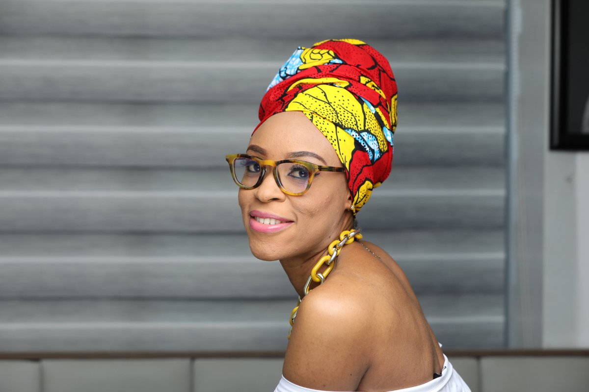 TheEyePlaceNG's tweet photo. Seeing is believing, but seeing in style is a whole new level! 🌟👓 
At our eye clinic and optical boutique, we make sure your eyes are healthy *and* fashion-forward!
Have a beautiful Sunday! #seebetterlookperfect #abujaeyeclinic https://t.co/p1l8BFASse
