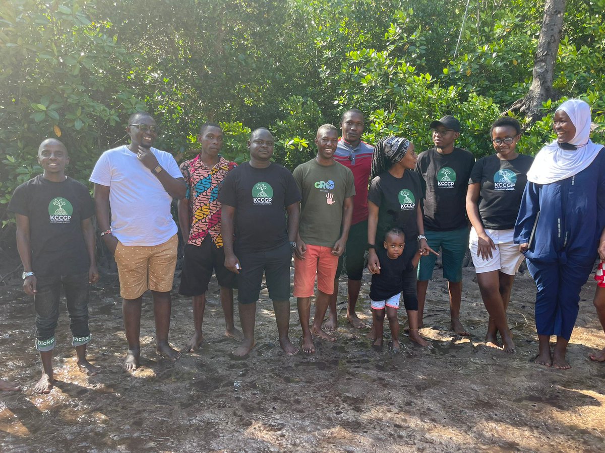 The team @KCCGP_ was out and about .. looking for more partners and areas to do projects #60MilionMangroves @kyom003 #GroWithUs