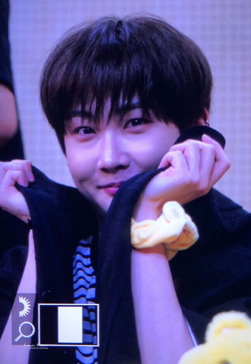 230826

#베리베리 #VRVR 
#배호영 #호영 #HOYOUNG
<a href="/the_verivery/">VERIVERY_OFFICIAL</a> <a href="/by_verivery/">VERIVERY</a>