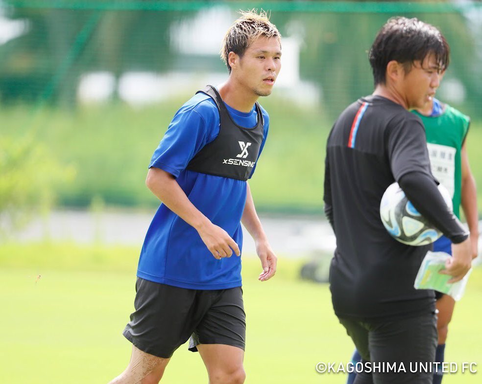 kagoshimaufc's tweet photo. トレーニング・試合では、クロスセンシング社のGPS搭載「xG-1」(ジーワン)を使用しています。
パフォーマンスの向上の一助となっています。
#鹿児島ユナイテッドFC
#クロスセンシング株式会社 #xG1 https://t.co/BXU8ugwP5X