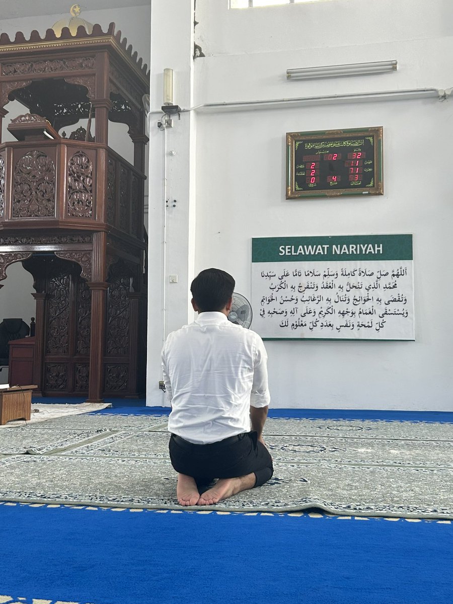 SyedSaddiq's tweet photo. Selamat ber-ahad &amp; beristirahat. 

Banyak lagi yang saya ingin buat untuk Muar.

Doakan ❤️ https://t.co/KYsqNJ94Ni
