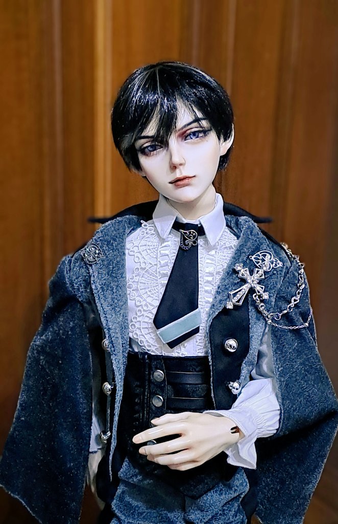 cchs80307's tweet photo. 兄弟~你終於有正裝了
#iosbjd #LUCE https://t.co/pxpvYJT3Lo