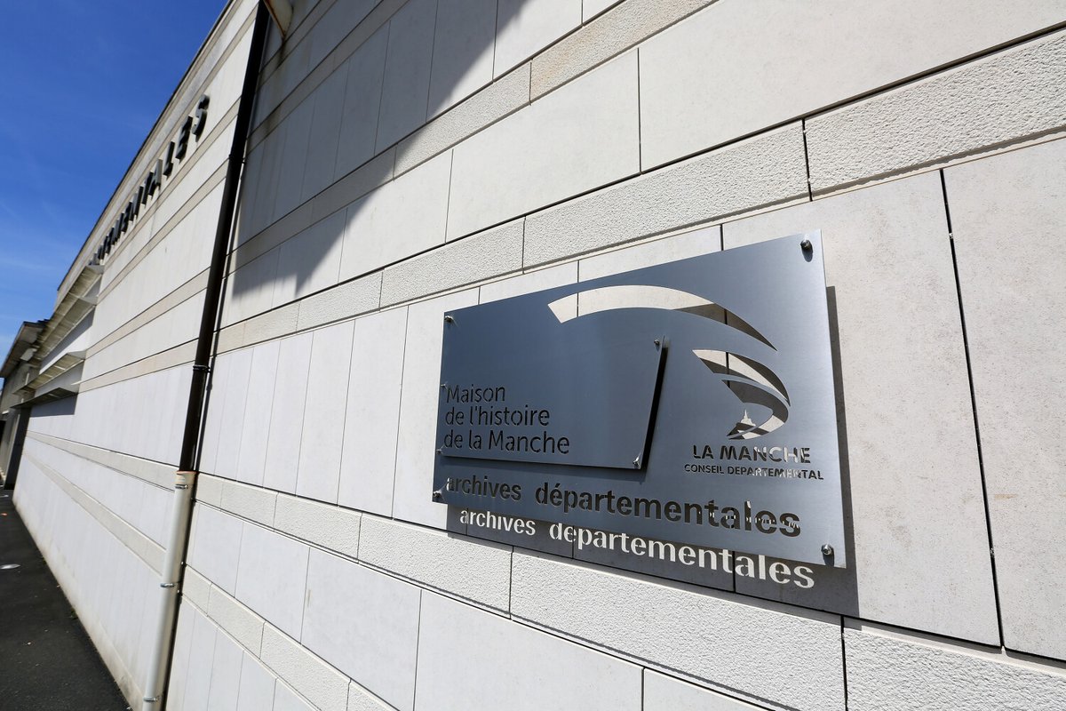 LaManche50's tweet image. #Compétence | COLLECTER, CONSERVER ET SAUVEGARDER ! 👏

📜 Le saviez-vous ? Ce sont 5️⃣3️⃣ mètres linéaires de nouveaux dépôts d'archives qui ont été recensés par les Archives départementales de la Manche, en 2022.
➡️ archives-manche.fr

#Préserver #Conserver #Archives