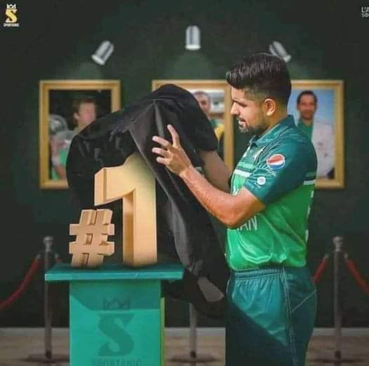 RAfridi33's tweet photo. King 👑 #Babar
#1 batsman moved the team to #1 #BabarAzam ❤️👈 https://t.co/Fxwsb47WBL