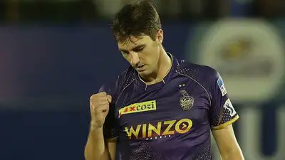 IPL_India_T20's tweet photo. Pat Cummins gets Virat Kohli for 85!

#GazabAndaz #BRvKKR https://t.co/CcoAL7ArIo