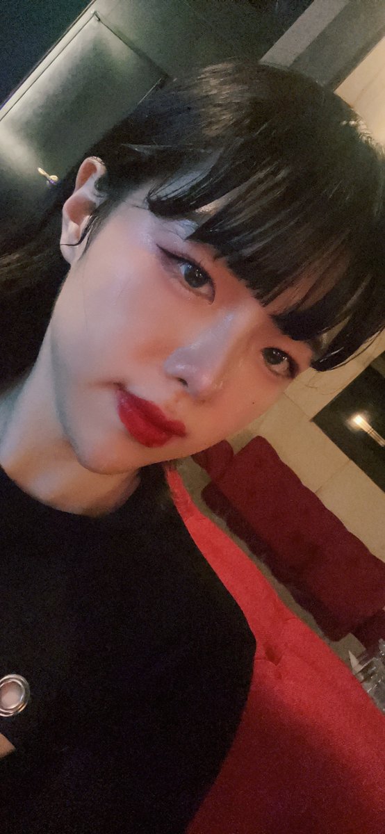 혜진(hyejinee) (@bwegminji58636) on Twitter photo 