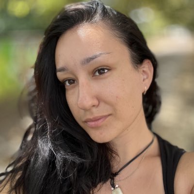 ChristinaTirdea's tweet photo. #NouvellePhotoDeProfil https://t.co/Y96FYExkkJ