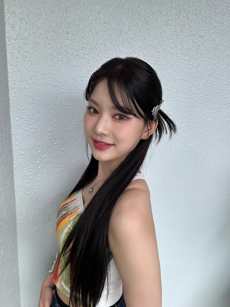 STAYC_talk's tweet photo. 🐱💬
오늘도 ISA하세요💓

#STAYC #스테��씨 #ISA #아이사 https://t.co/AcG2k09TqV