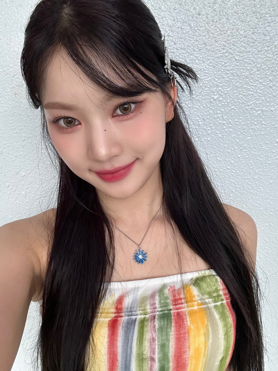 STAYC_talk's tweet photo. 🐱💬
오늘도 ISA하세요💓

#STAYC #스테��씨 #ISA #아이사 https://t.co/AcG2k09TqV