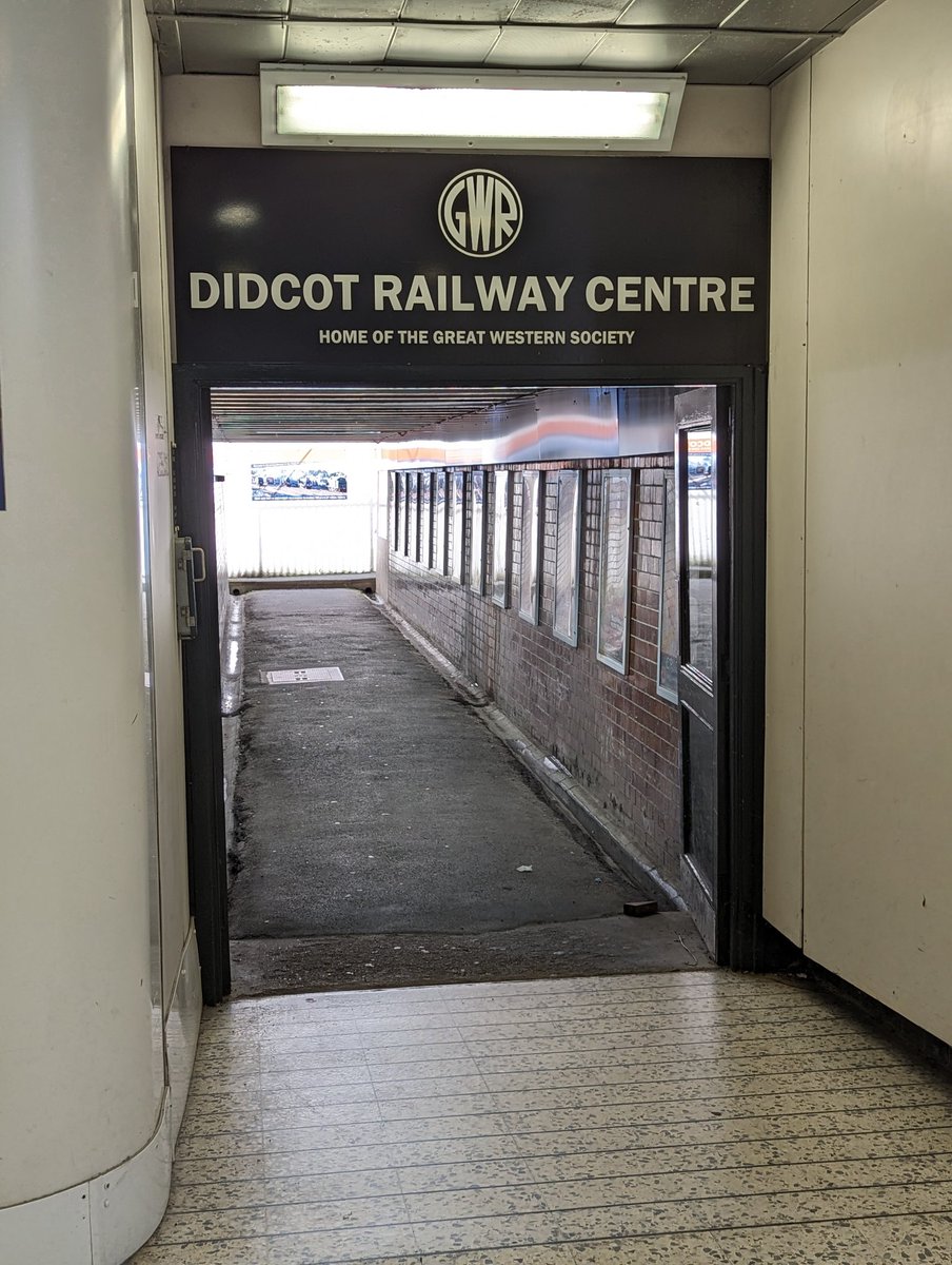 blfiwbh's tweet photo. #DIDCOT
RAILwaycenter
#MIRACLEExpress https://t.co/dTayCrp4XZ