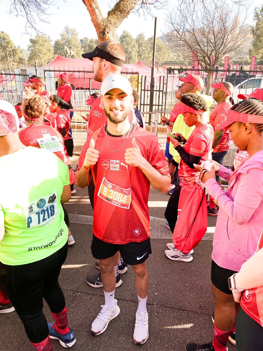 yashisnothere's tweet photo. completed my first competitive race today, tried for under an 1hr but we go harder on the next one #AbsaRunYourCity #ABSA10K #Tshwane10K https://t.co/znsaS9PZgR
