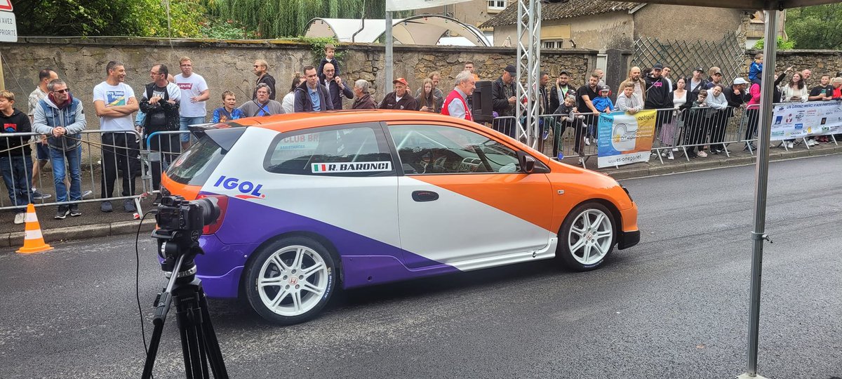 OrneTHD et Omega s'essayent à la production et la captation de la course de côte de Montois-la-Montagne (qu'on couvre en fibre).
Le réseau fibre utilisé aussi pour des caméras :) 
Diffusé sur notre chaine TV 99 et sur Youtube (pour tous !) :
youtube.com/watch?v=1yIFi7…
cc <a href="/GregouMad/">Gregou Maddou</a>