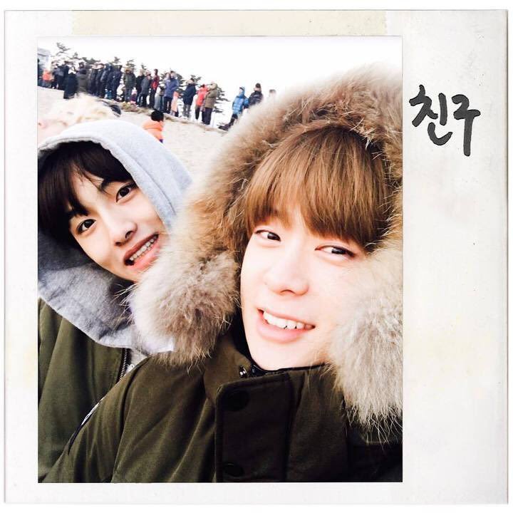 O2Like_WW's tweet photo. 윈윈 재현 97년생 둘의 만남 정말 기쁘다 https://t.co/wQD6iZKGUT