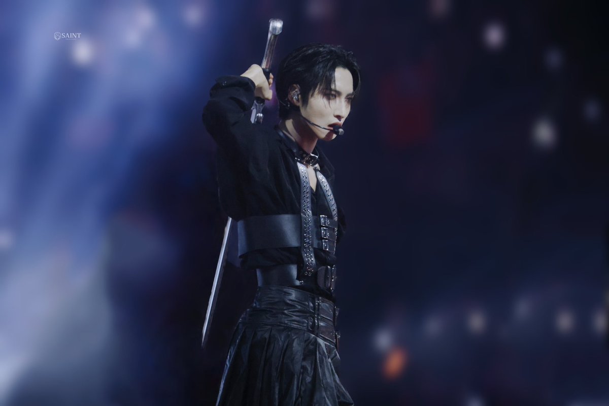 230819 KCON
-

#ATEEZ #SEONGHWA
 #에이티즈 #성화