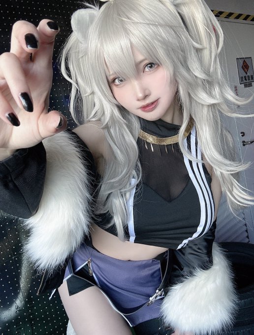 コスプレイヤーシスルのTwitter画像38