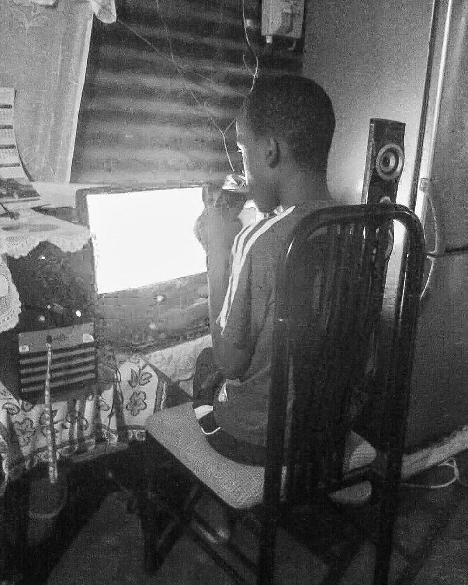 DjCoachrsa's tweet photo. Would you believe me if I told you this was me in 2012? 

Staying in a shack, we eat, bath, drink, cook, in one place. My parents used to sleep on a single bed bale two 

I’d sleep on the floor on a spoonch, luckily they were so smart that even when doing their things I couldn’t hear anything, I think dad used to secretly give me sleeping pills nje 😂

But overall that’s not what hurts me, what really hurts me now is the fact that I couldn’t have privacy to Masterbatee in peace, that’s what I’m crying for nje, now I can’t even recover all the lost time 😭😭😭💔

Fast forward, you reading this post, when done I’m gonna give you Ewallet, why? Because I’m fuvken powerful now, if you don’t believe ask your girl abt me 😜 

Today I founded @FbkMarkets and employed 65+ people, who are depending on me for survival, aiming to take it to 100 this year 

And with y’all support it’s possible, it’s fine u don’t need to like me, I’m not a Facebook post but we can both agree I’m doing better than your dad