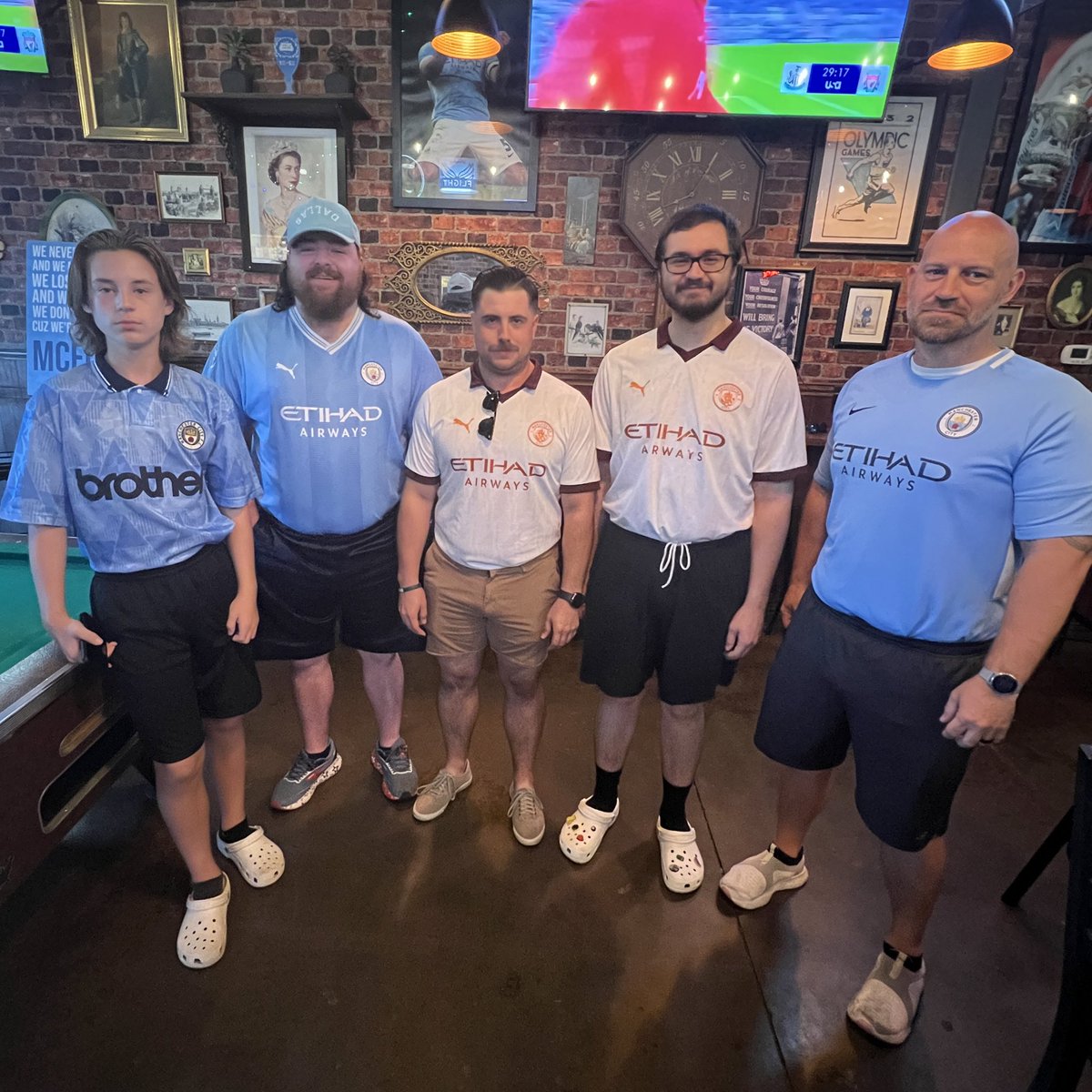 BlueMoonDallas1's tweet photo. Rodri Gang #gettucked https://t.co/22G2qwK0hM