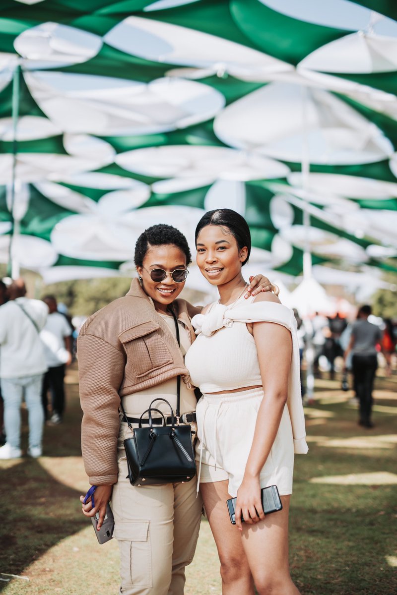 HomeComingEvent's tweet photo. Double the fun, double the memories 🌼

#FriendsLikeMe 
#15YearsOfFriendship 

ph: @PixelKollective https://t.co/eF10sobsVd