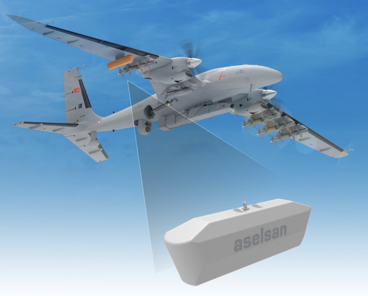 🇹🇷 el dron #Akinci  ya dispone de su nuevo pod #ElectronicWarfare fabricado por  #Aselsan. Este pod le dota de capacidades para interferir radar y comunicaciones enemigas.