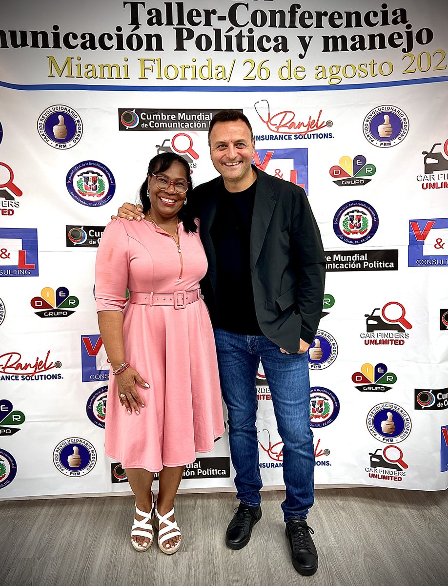 Acá con la flamante Presidenta de <a href="/AlacopLatam/">ALaCoP</a> en un nuevo entrenamiento #ComPol “Taller de Comunicación Política y Manejo de Crisis” 

Felicitaciones <a href="/nidiapaulinov/">Nidia Paulino Valdez</a> y el mejor de los éxitos en este nuevo desafío.