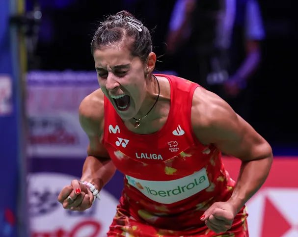 DeporteGetafe's tweet photo. La Onubense Carolina Marín se ha proclamado en #Copenague
‼️SUBCAMPEONA DEL MUNDO‼️ de #Bádminton tras ceder en la final ante la koreana An 🇰🇷 por 0-2 (12-21, 10-21)
¡¡¡ ENHORABUENA !!! 🥈🏆🌎🏸🔝👏👏👏
#Getafe #Deporte #DeporteenGetafe #TeamESP 🇪🇦 https://t.co/Pile0Oegk8