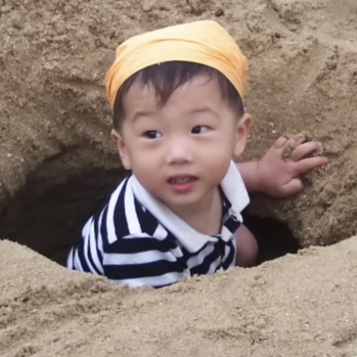 _02O5's tweet image. 어떻게 이렇게 귀여운 알감자가 존재할수있어…