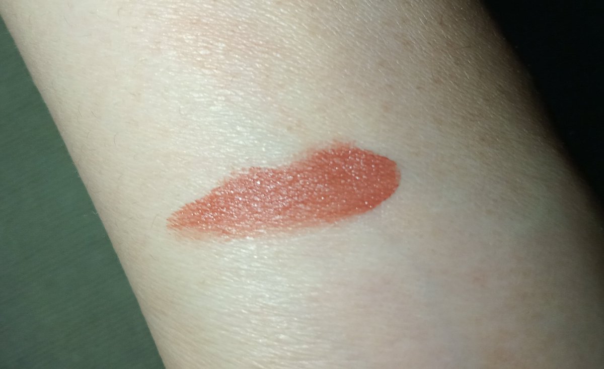 wts barenbliss bnb transferproof matte tint

💸 37k after co live
📍jatim
❕baru swatch 2x
#zonauang️