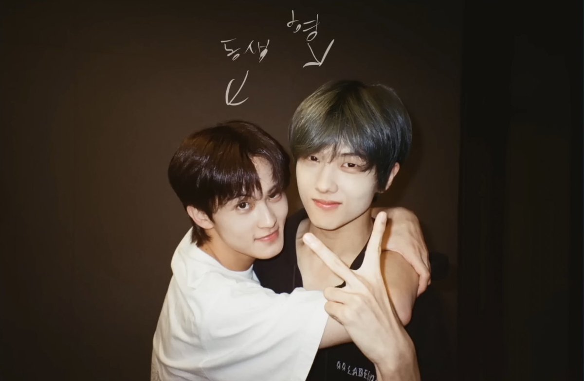 _02O5's tweet image. 오 제발🧎‍♀️