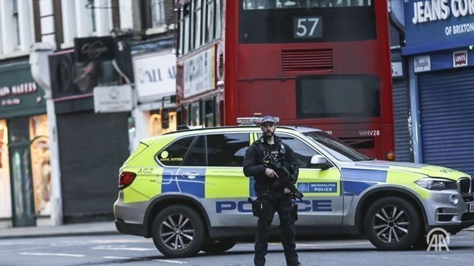 London's police force on high alert after 47,000 personnel receive a warning about potential risk v.aa.com.tr/2977190