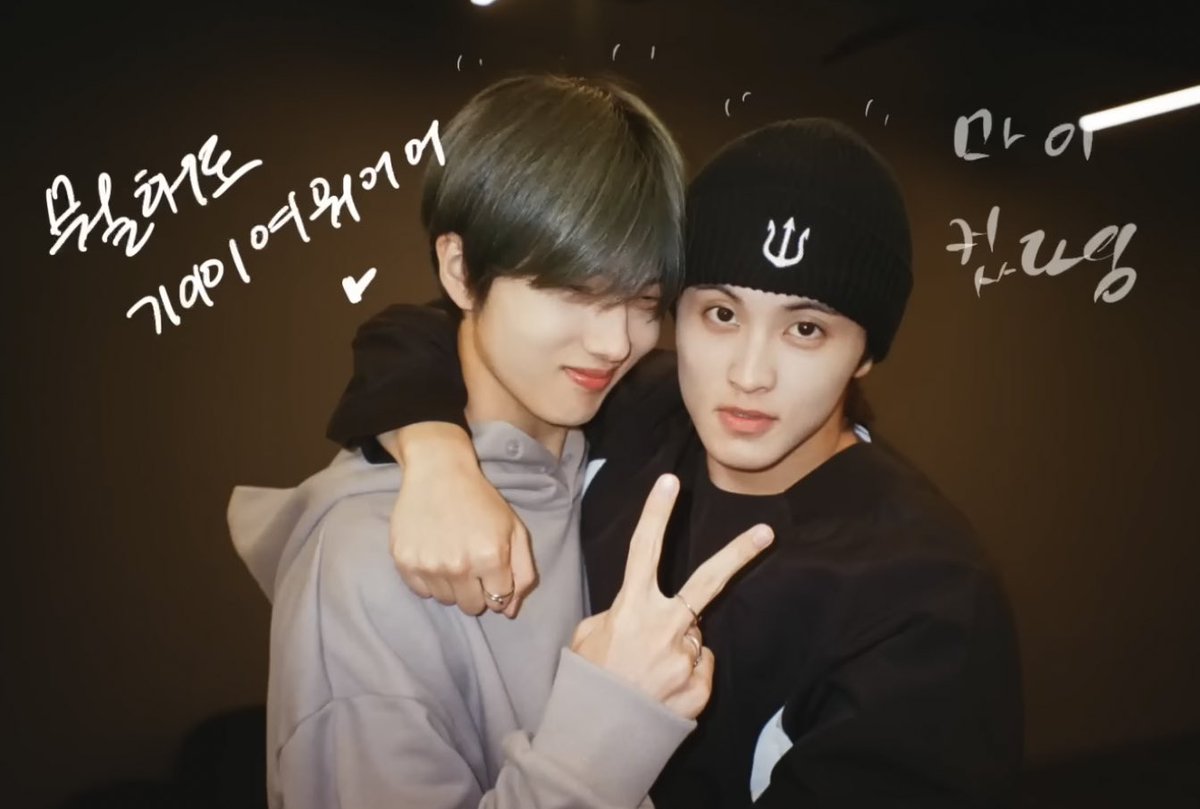 _02O5's tweet image. 감사합니다..🧎‍♀️🧎‍♀️🧎‍♀️