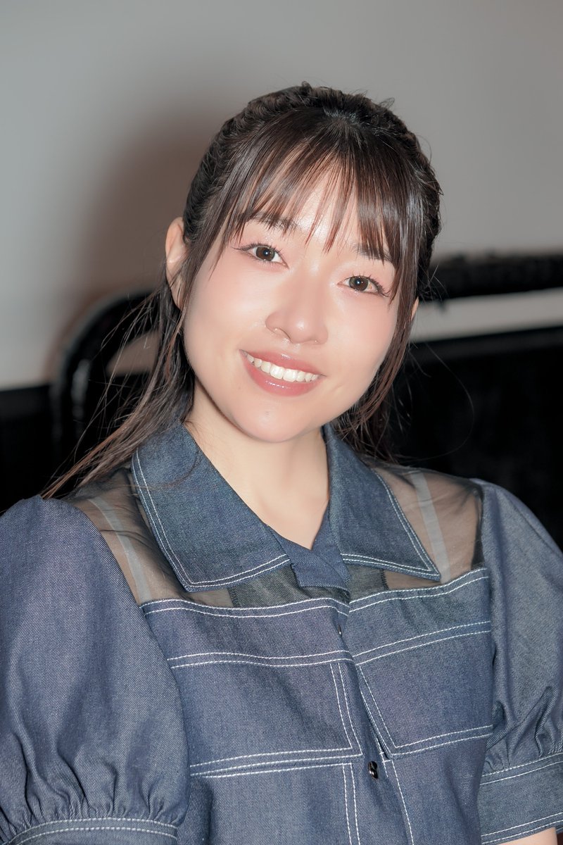 DK_onlyTN's tweet photo. カメラで撮られるの専門の人だった訳ではないだろうから撮るの申し訳なかったんだけどありがとうございます。
人のことをちゃんと見てるかの判断でメガネの感想を言うか否かを材料の一つにしてるけど、見事にメガネを褒めてくれて嬉しかったです✨
#きみとバンド
#森田理紗子 https://t.co/Ro5VH2nAhh