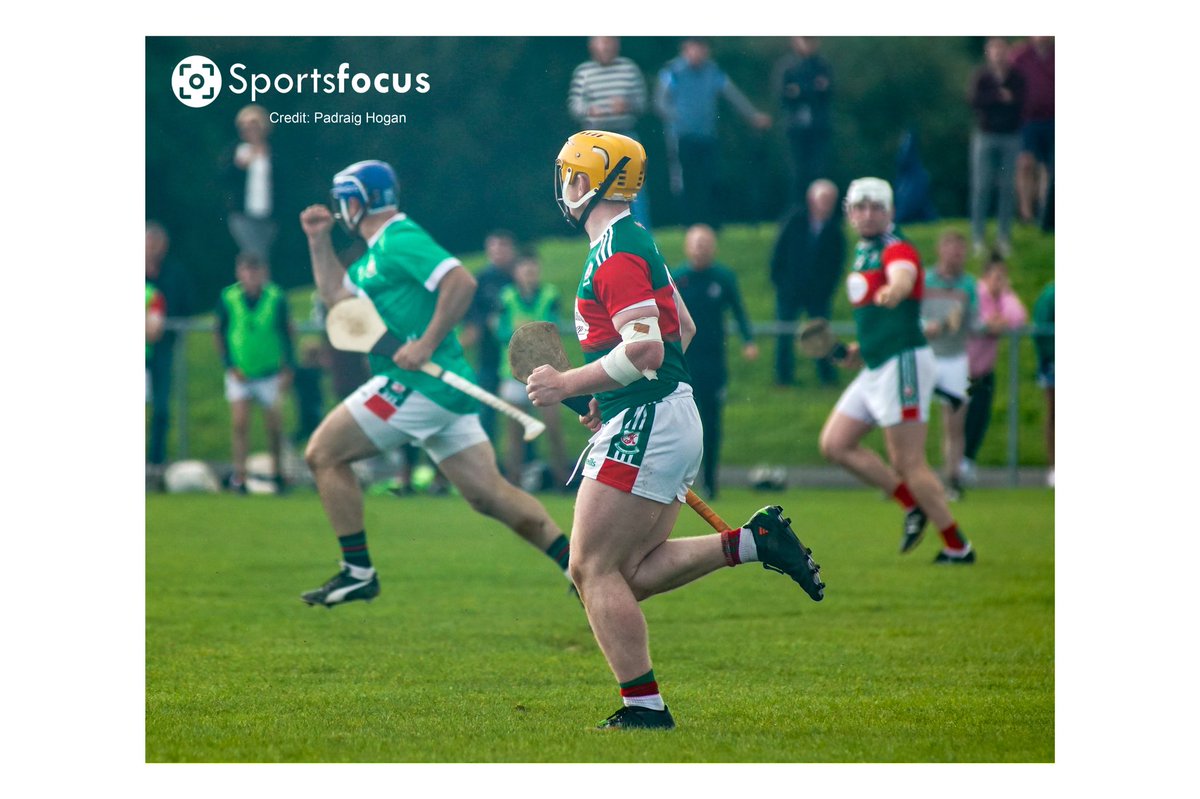 SportsFocusIe's tweet photo. Eoin Kelly the penalty hero as @mullinahonegaa defeat 13 man @nenagheireog in the @TipperaryGAA senior hurling championship @NenaghGuardian @TippFMSport https://t.co/qUbUbepbw8