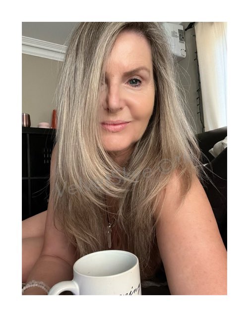 what if lollipops moaned everytime we licked them🍭 Sinful Sunday, friends, lovers, and perverts . but