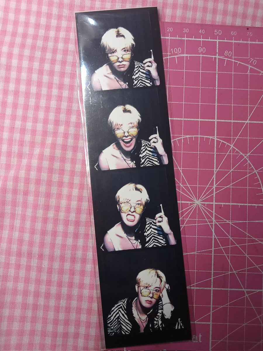 scymails's tweet photo. 🩰... wts lfb ph  ୨୧ 
               #forsalescy
  hobi butter film strip 

        ₱150 
        payo ( prio ) / 2 days ( w/dp )
        gcash ; sco
        mint condi  
       
🪷 reply / dm to claim 
🍧 rbyt: https://t.co/stdDtbknNs https://t.co/SJBBQtTf9V