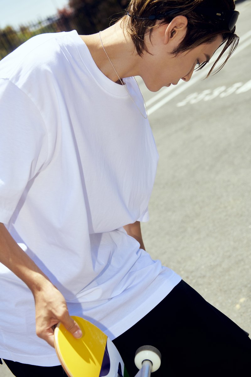 RIIZE_official's tweet image. Guitar Hunting Journey #1
#EUNSEOK #은석

【Get A Guitar - The 1st Single Album】
➫ 2023.09.04 6PM (KST)

💿Pre-save &amp;amp; Pre-order
riize.lnk.to/GetAGuitar

#RIIZE #라이즈
#RISEandREALIZE
#GetAGuitar #RIIZE_GetAGuitar