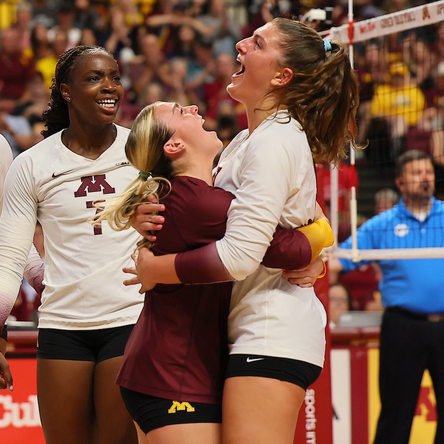Big Ten/Big 12 Challenge All-Tournament Team:

Mckenna Wucherer (MVP); 4.29 kps, .464 (30 kills)
Phoebe Awoleye (Best Blocker); 2.29 bps
Melani Shaffmaster (Best Setter); 8.71 aps, 3.71 dps 
Kylie Murr (Best Libero); 5.71 dps

A total TEAM effort this weekend at the Pav 🔥