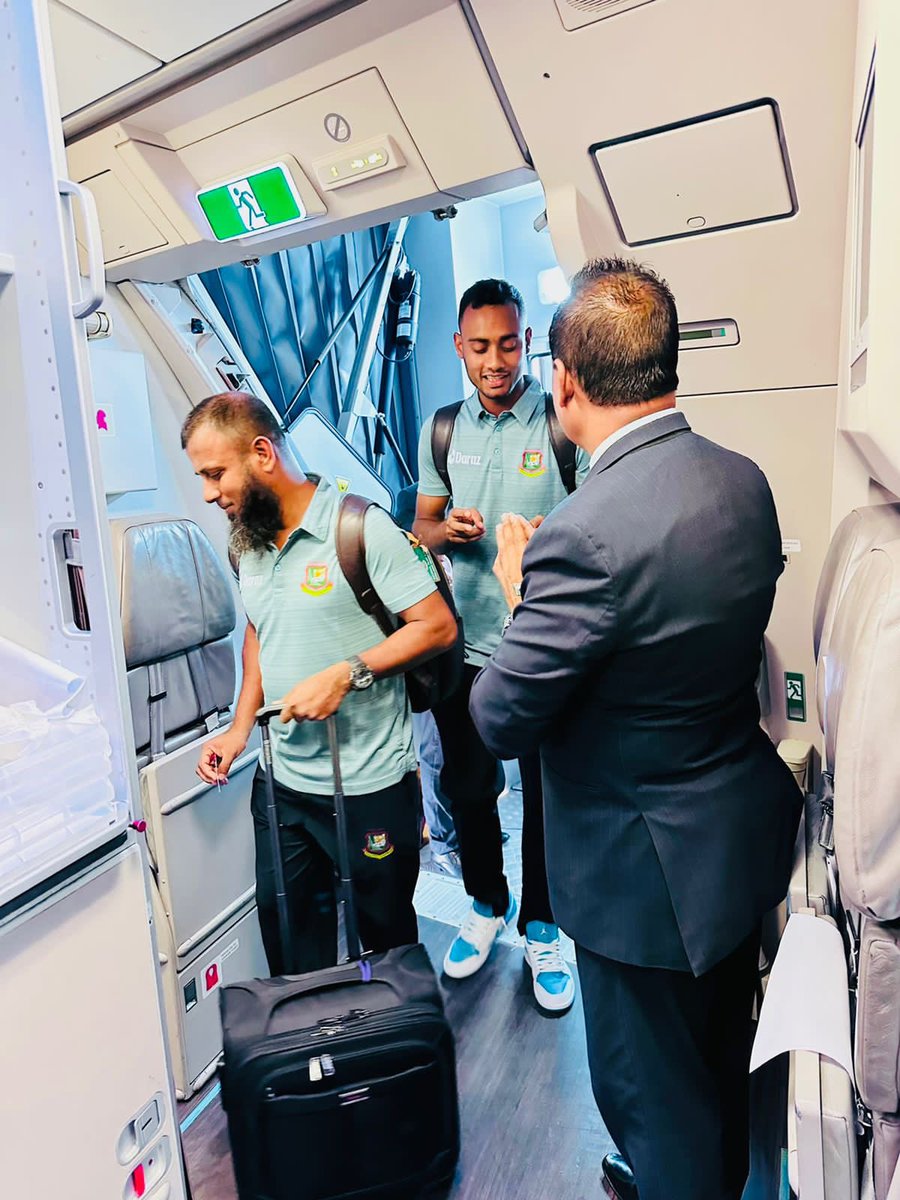 SriLankan Airlines tweet media