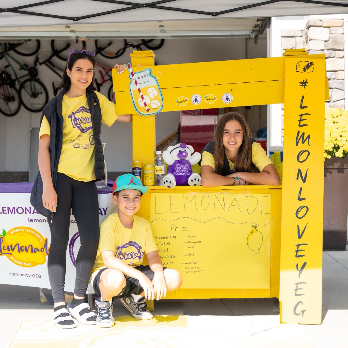 Today is <a href="/simplysupperyeg/">Simply Supper</a>'s Lemonade Stand Day! 🍋💜 Stop by one of the 500+ stands &amp; grab a glass in support of #StolleryKids.

1,800+ Junior Lemon Squeezers are working hard today, so let’s show them the #LemonLove!

Find your closest stand at LemonadeYeg.ca