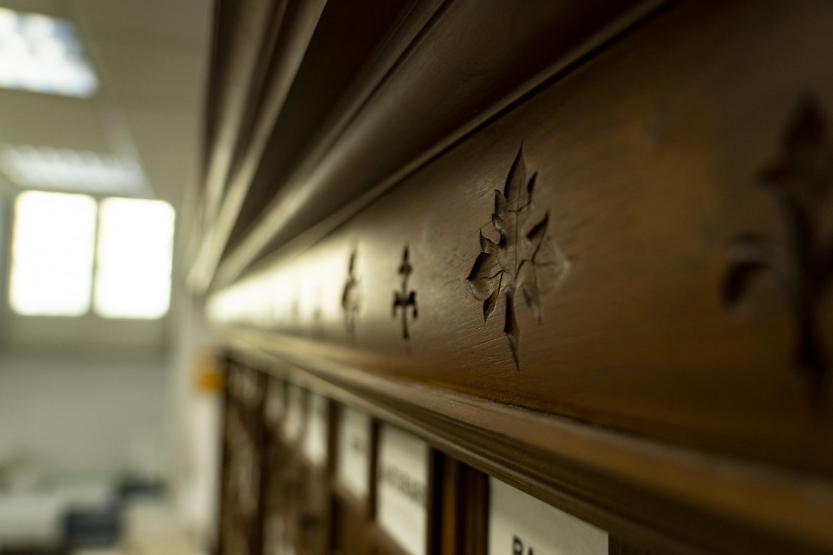 ASALEinforma's tweet image. La @RAEinforma pone a disposición de los interesados la consulta en línea de las imágenes de las 260 439 papeletas que conforman el Fichero de hilo («a-zuzón»), un gran depósito léxico ahora al alcance de todos: ow.ly/i3OT50P7oeg.