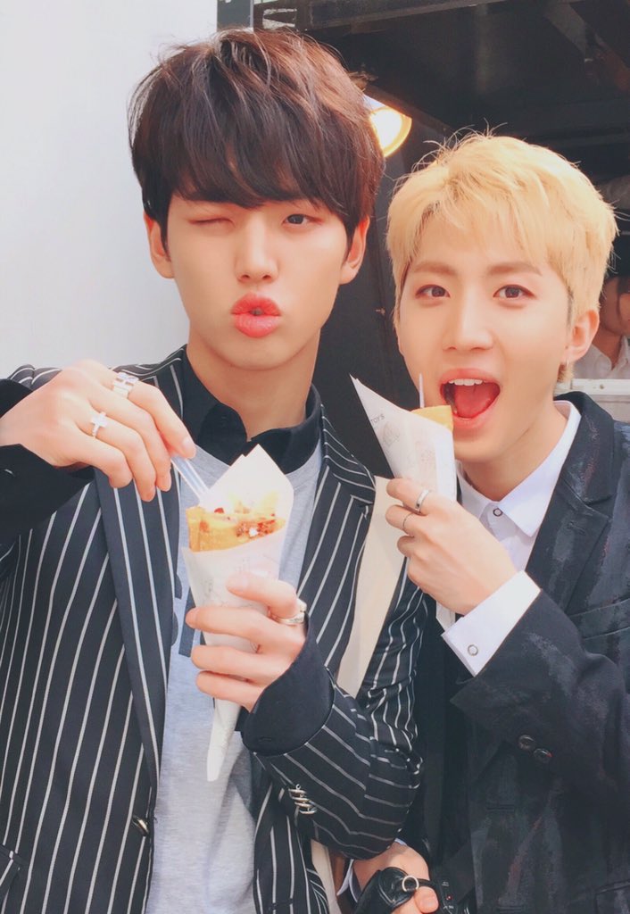 nootification's tweet photo. 🔔 special nootification ꒰◍•ɞ•꒱

happy birthday, hui! 

#유니버스의_오아시스_후이
#ForeverLeader_Hui_Day
@CUBE_PTG #PENTAGON #펜타곤 https://t.co/FB36DU8X1o
