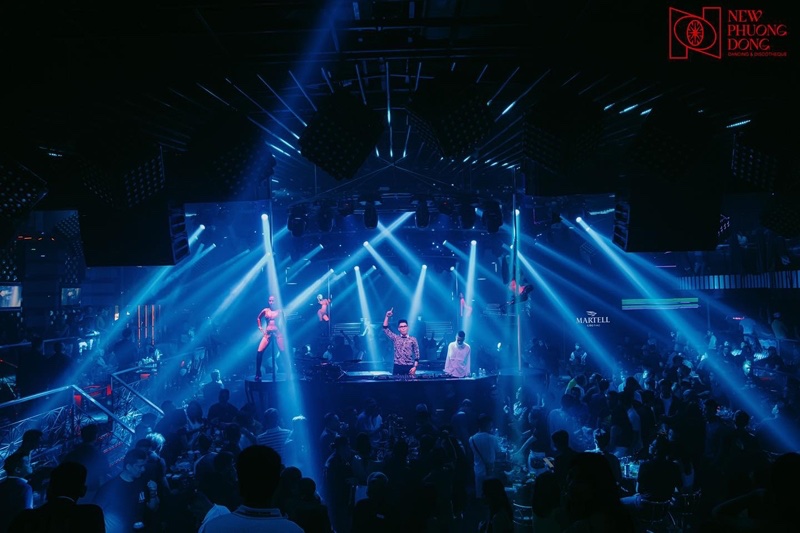 In SODOM there will be more than 10 islands. Today we present 1 more:

LIVE Sector: Attend concerts by your favorite artists, boxing evenings, meet influencers and much more.

In addition, you can enjoy all the nightlife of SODOM, with the best clubs in the WHOLE metaverse.