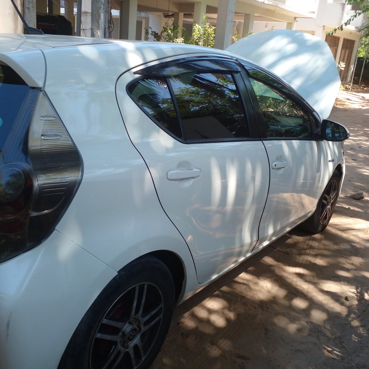Toyota aqua ..2013/500000.00
For sale 
0772536950
Sumith