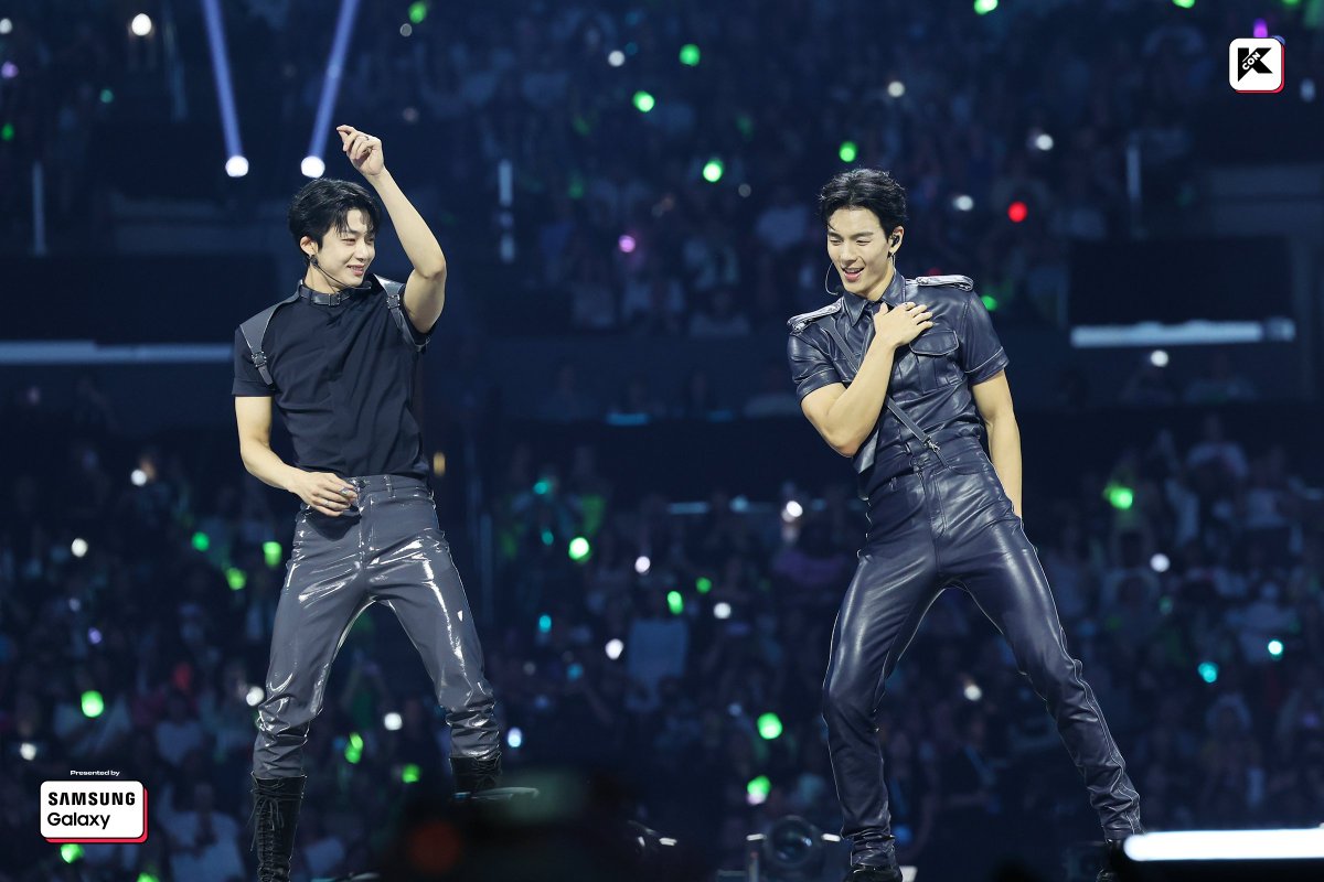 [#KCONLA2023] Official Photo SHOW 🅓🅐🅨 ❶ DAY 1 with #SHOWNU #HYUNGWON #MONSTA_X was obviously lit🔥 @OfficialMonstaX Let's #KCON!