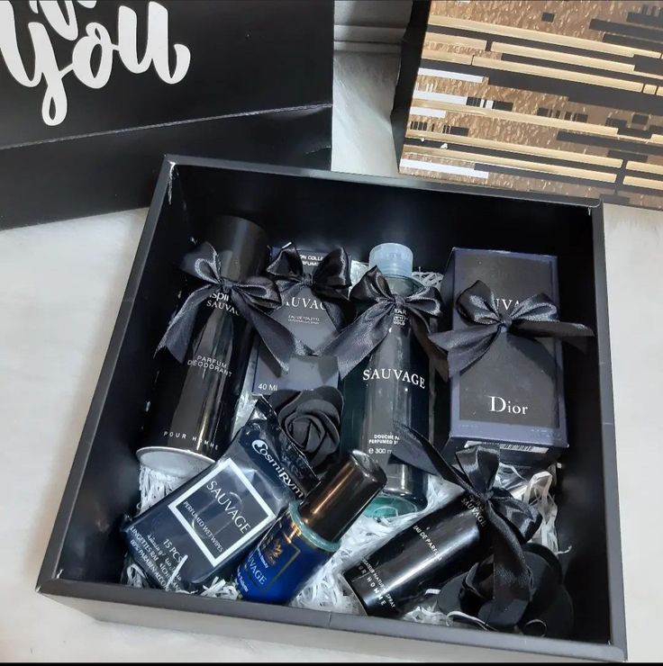 mythvous's tweet photo. @SUBSORANGE ㅤ
ㅤ
Cie ulang tahun, selamat ulang tahun abang! Semoga yg disemogakan lekas tercapai, sehat sehat ya bang! Nih ada kado dari gua sama Indy semoga lo suka #JordiMakinTua
ㅤ
ㅤ https://t.co/y2mfvwg0dr